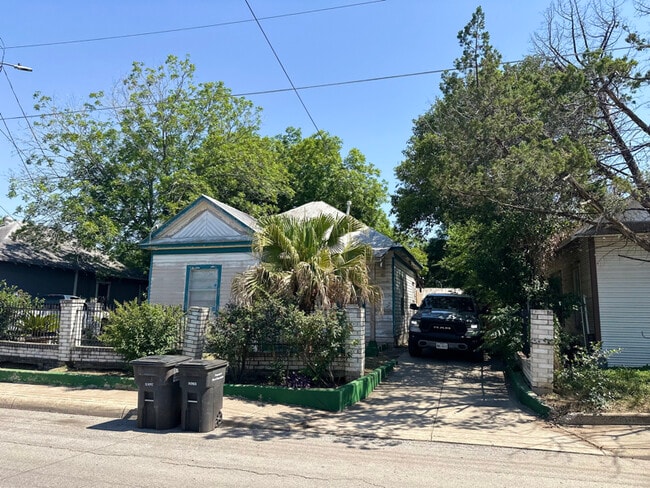 Photo - 138 Morrill Ave