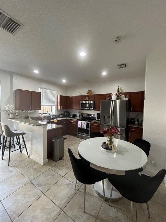 Photo - 11271 SW 240th St