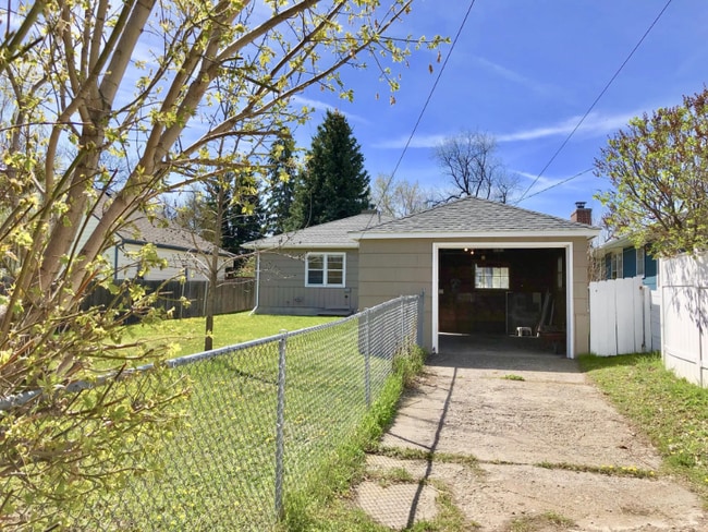 Photo - 3405 5th Ave N