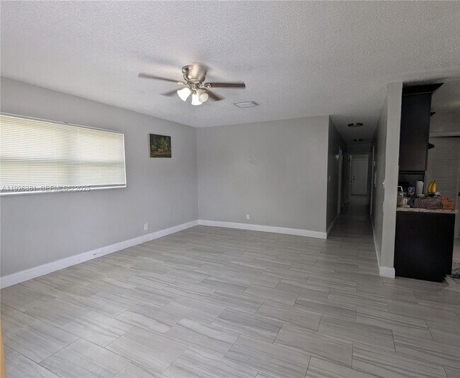 Photo - 7610 SW 10th St Unit 1