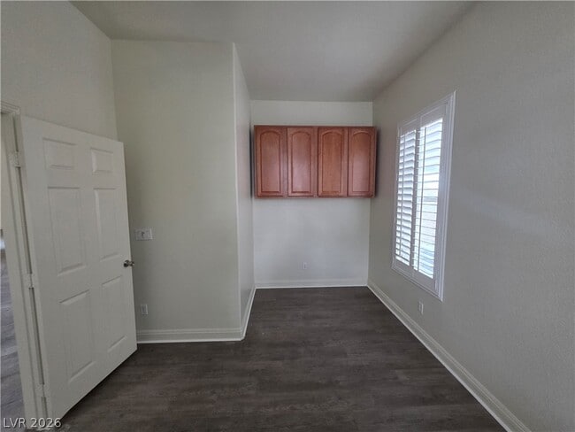 9622 Staff Ln