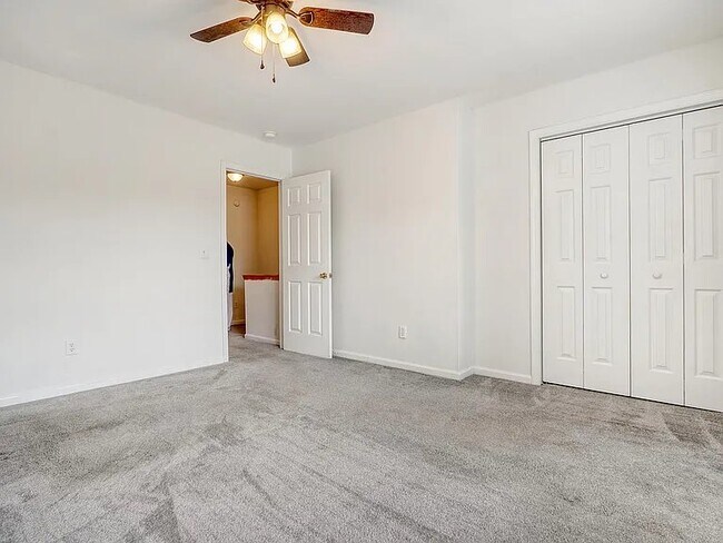 4062 Cedars Pkwy