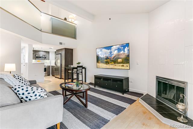 Photo - 350 Detroit St Unidad 413