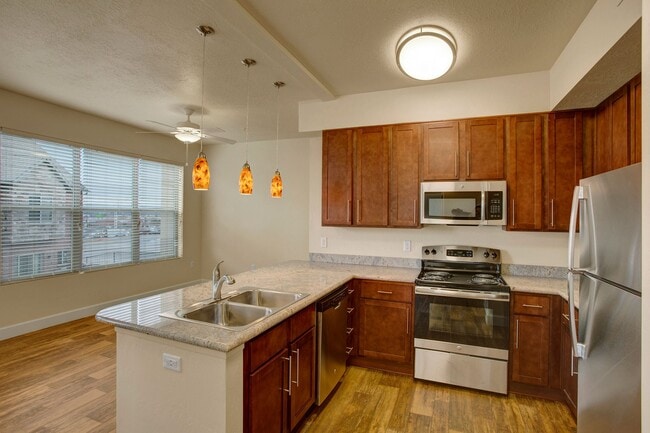 Colinas en Sandy Station Kitchen - Hills at Sandy Station