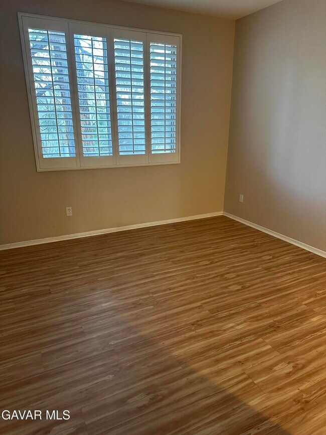 2827 W Avenue K 12 Unit 211