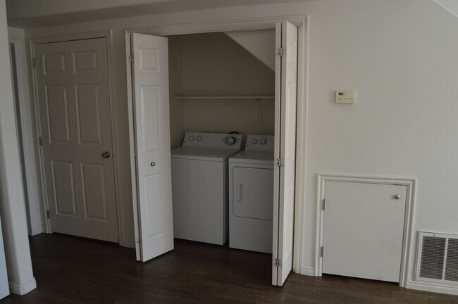 Photo - 341 N 500 W Unit B