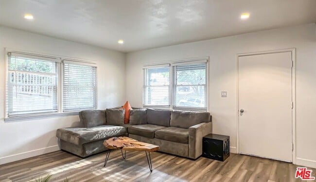 Photo - 2117 Duane St