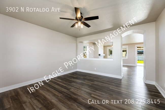 Photo - 3902 N Rotaldo Ave