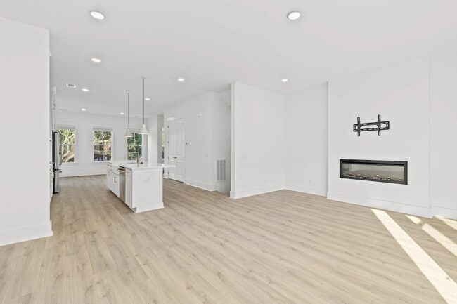 128 Etta Wy