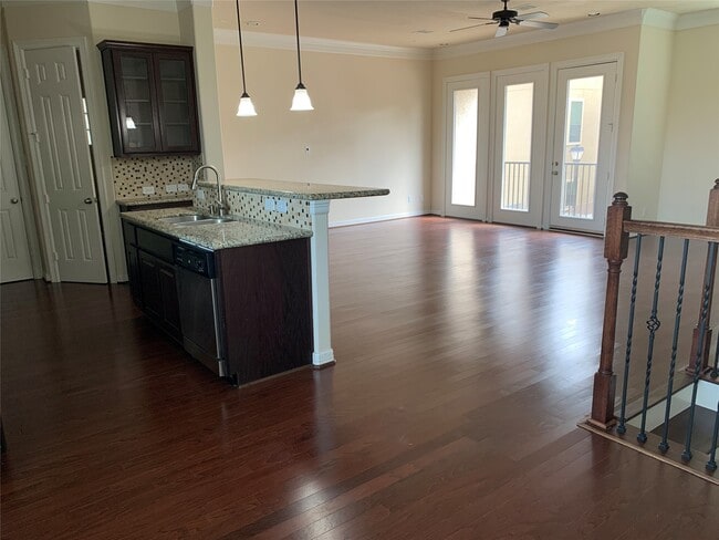 Photo - 3021 Kisling St
