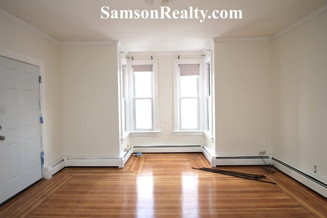 Photo - 483 Hope Unit 1