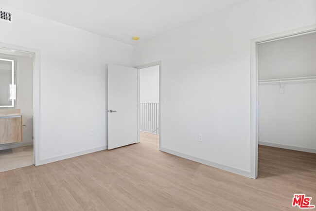 Photo - 2523 S Orange Dr