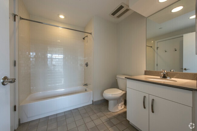 Building Photo - 535 Albany St Rental