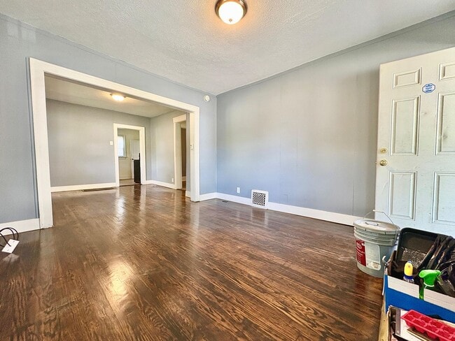 Photo - 1246 Bissell St