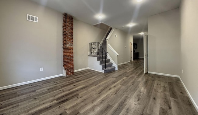 Photo - 5411 Trinity St