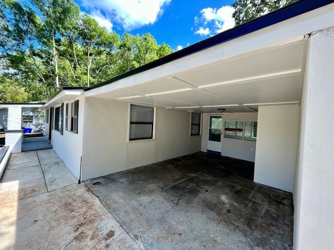 Photo - 817 Rosalia Dr