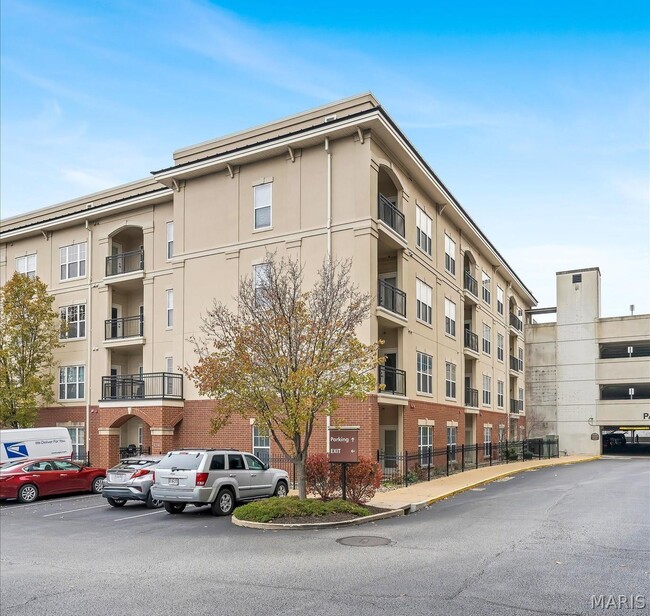 Building Photo - 1241 Strassner Dr Unit 1207