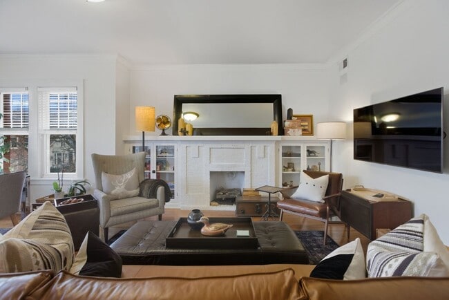 Photo - 1624 W Olive Ave