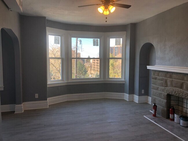 Photo - 121 Cohassett St Unidad Apt. #2