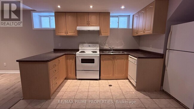 Photo - 168 Highbourne Rd