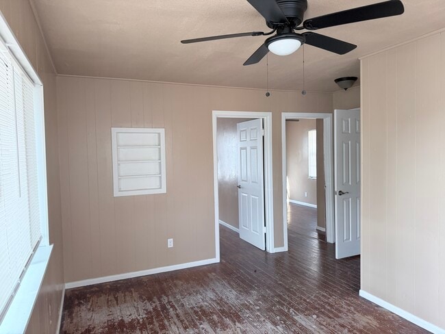 Photo - 17 Midway Dr