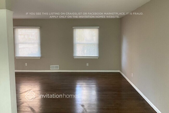 Photo - 2132 Rosewood Rd