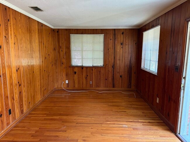 Photo - 727 E Jefferson St