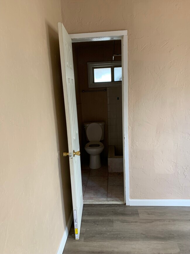 Photo - 13 W Palmdale St Unit 1