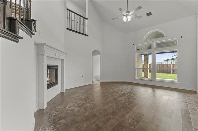 Photo - 1600 Lake Grove Dr