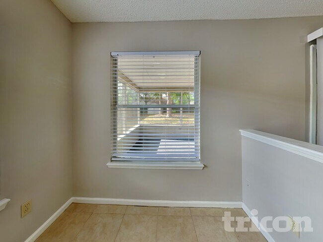 Photo - 8158 Pilgrims Trace Dr