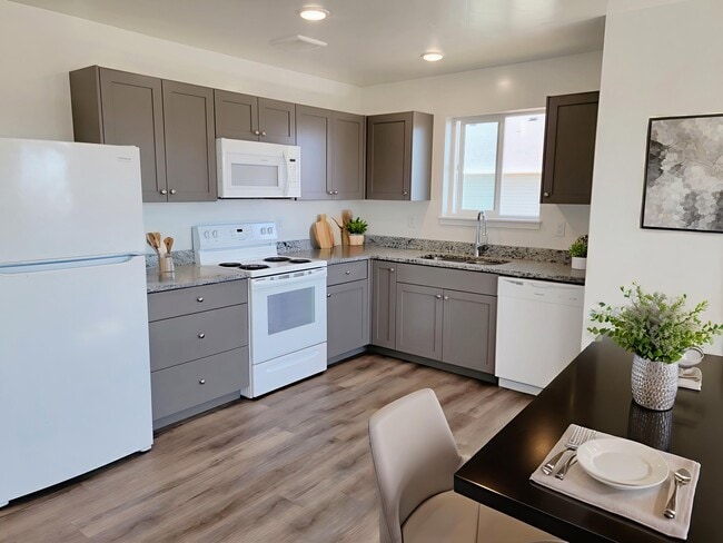 Photo - 5963 N Freedom Rd Unit 4