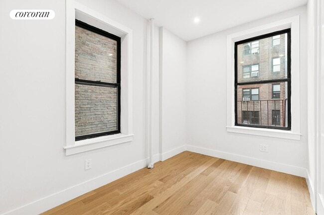 Photo - 206 W 96th St