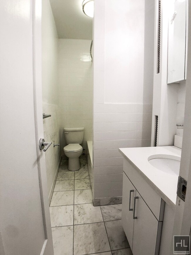 Photo - EAST 88 STREET Unidad 3F