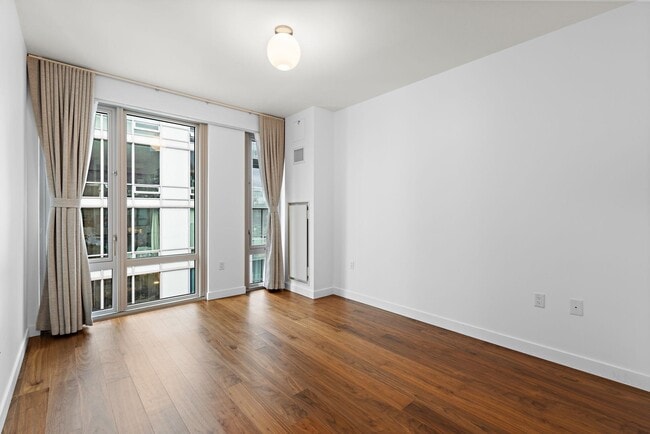 Photo - 2 Shore Ln Unidad 311