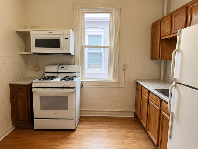 Photo - 454 W King St Unit Apt. 2