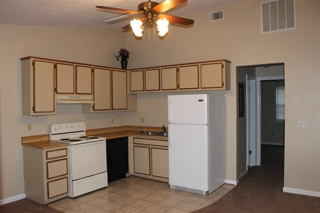 Photo - 1253 Continental Ct
