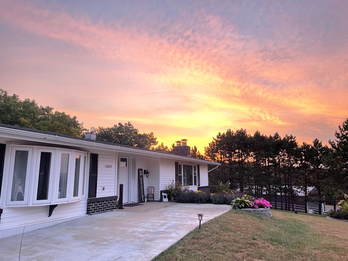 Photo - 10635 Loop Rd