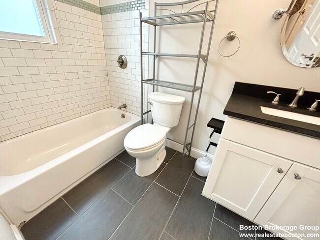 Photo - 995 Dorchester Ave Unit #2