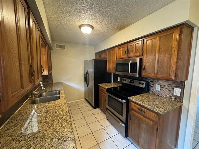 Photo - 2721 Hurstview Dr