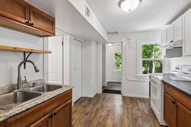 Photo - 235 Charles Ave Unit Floor #2