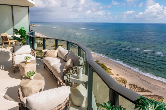 Building Photo - 900 N Ocean Blvd Unit LPH05