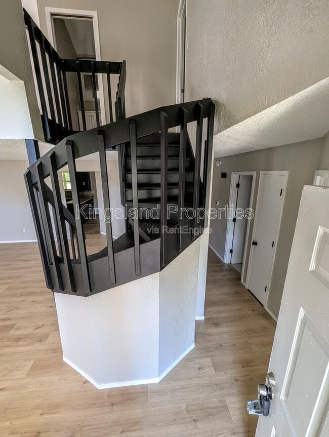 Photo - 2217 Wendy Way Dr