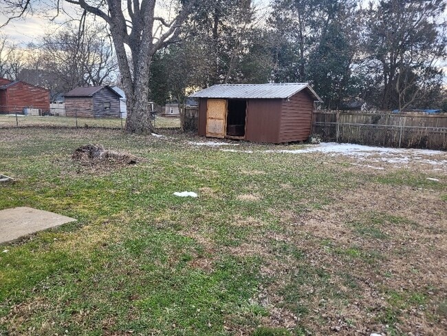 Photo - 1407 Whitsett St