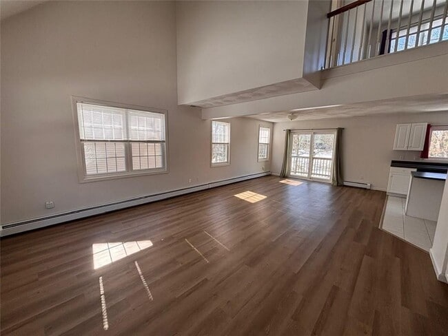 Photo - 100 Clinton Dr