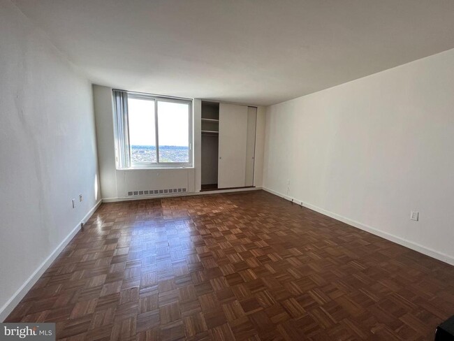 Photo - 604-36 S Washington Square Apartamento Unidad 1813