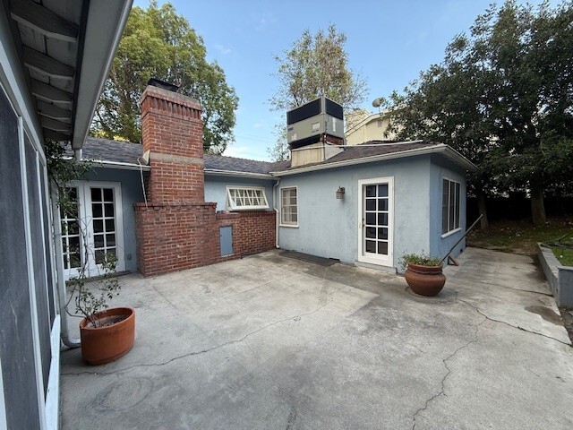 Building Photo - 4059 Stone Canyon Ave