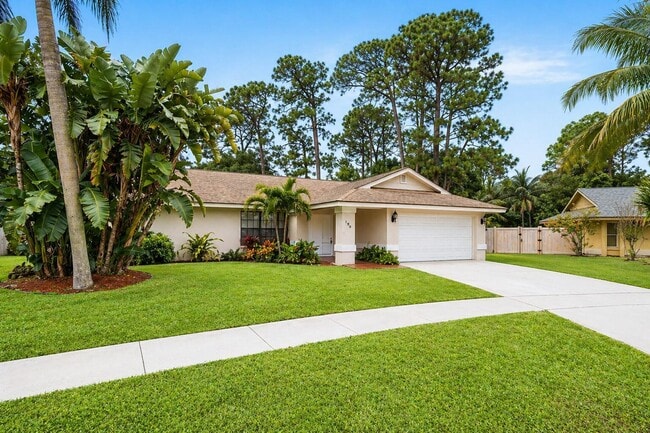 Photo - 190 Parkwood Dr