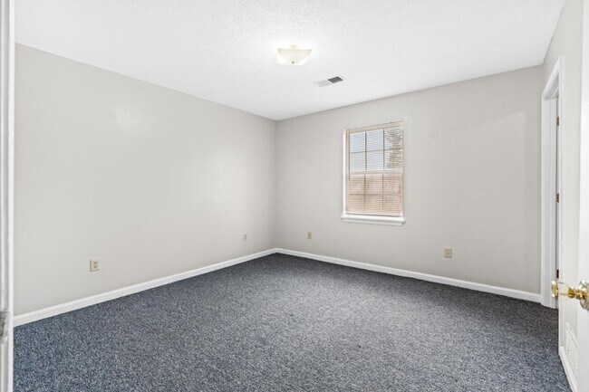 Photo - 199 S Brook St