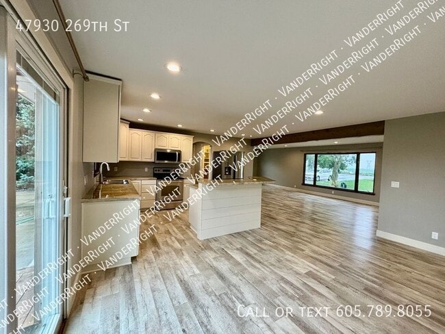 Photo - 47930 269th St