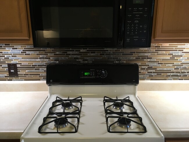 Photo - 2426 Rochester Rd